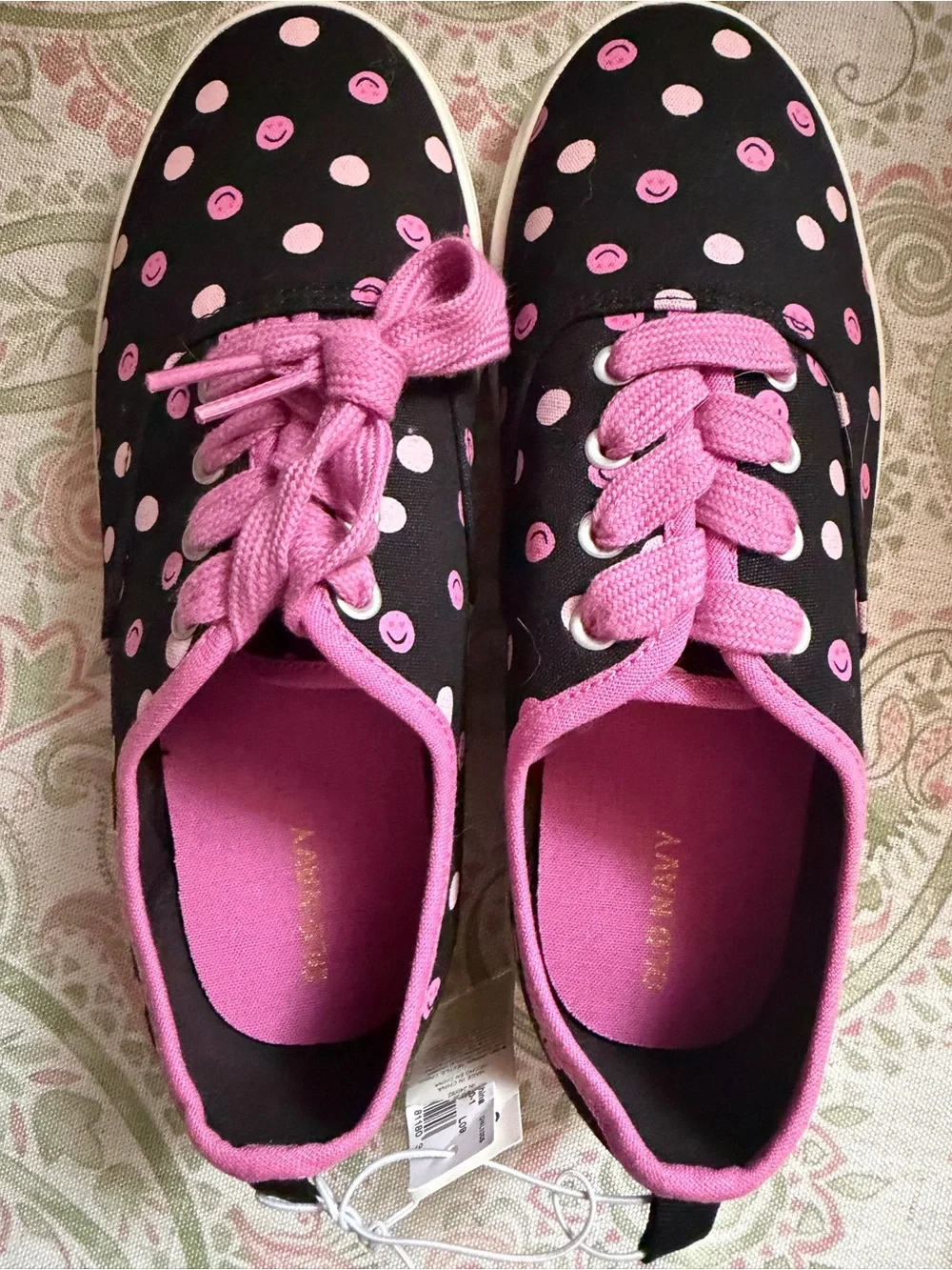 Old Navy Girls Smiley Face and Polka Dot Canvas Lace-Up Sneakers Size 5 NEW